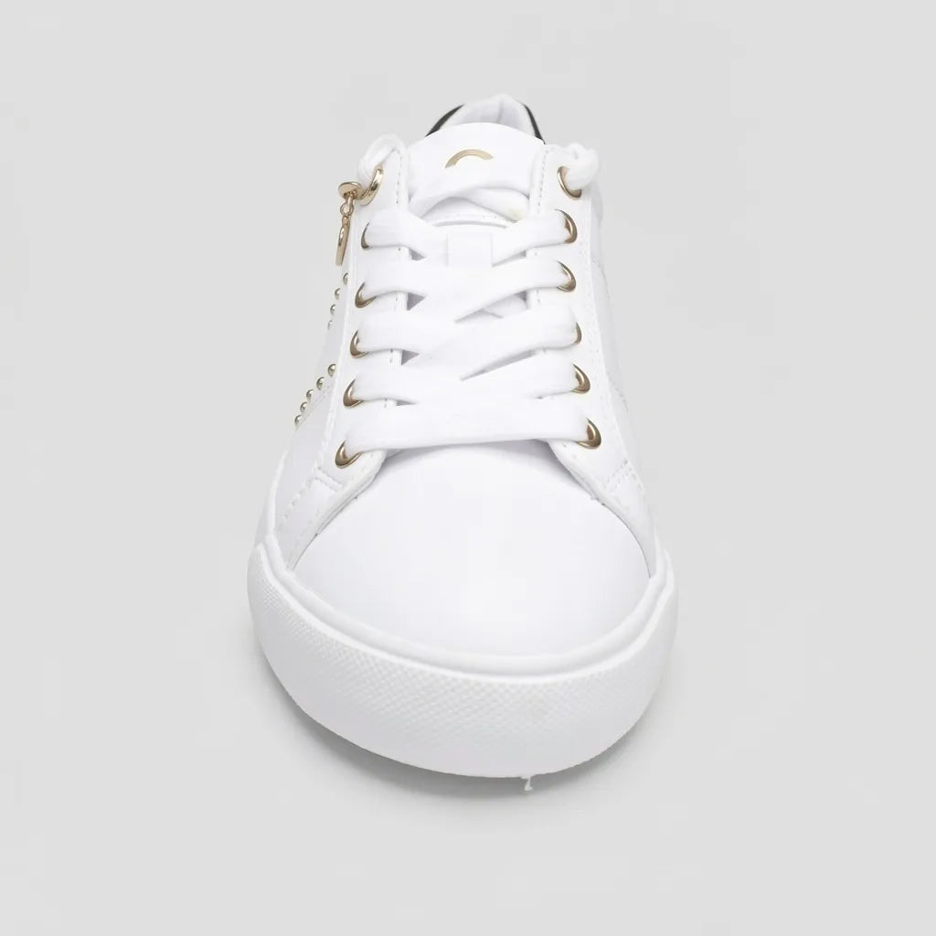 GBG Tenis Moderno Blanco Detalles Café/ Dorado Lateral y Talón Suela Blanca | Photo Studio AI | 3