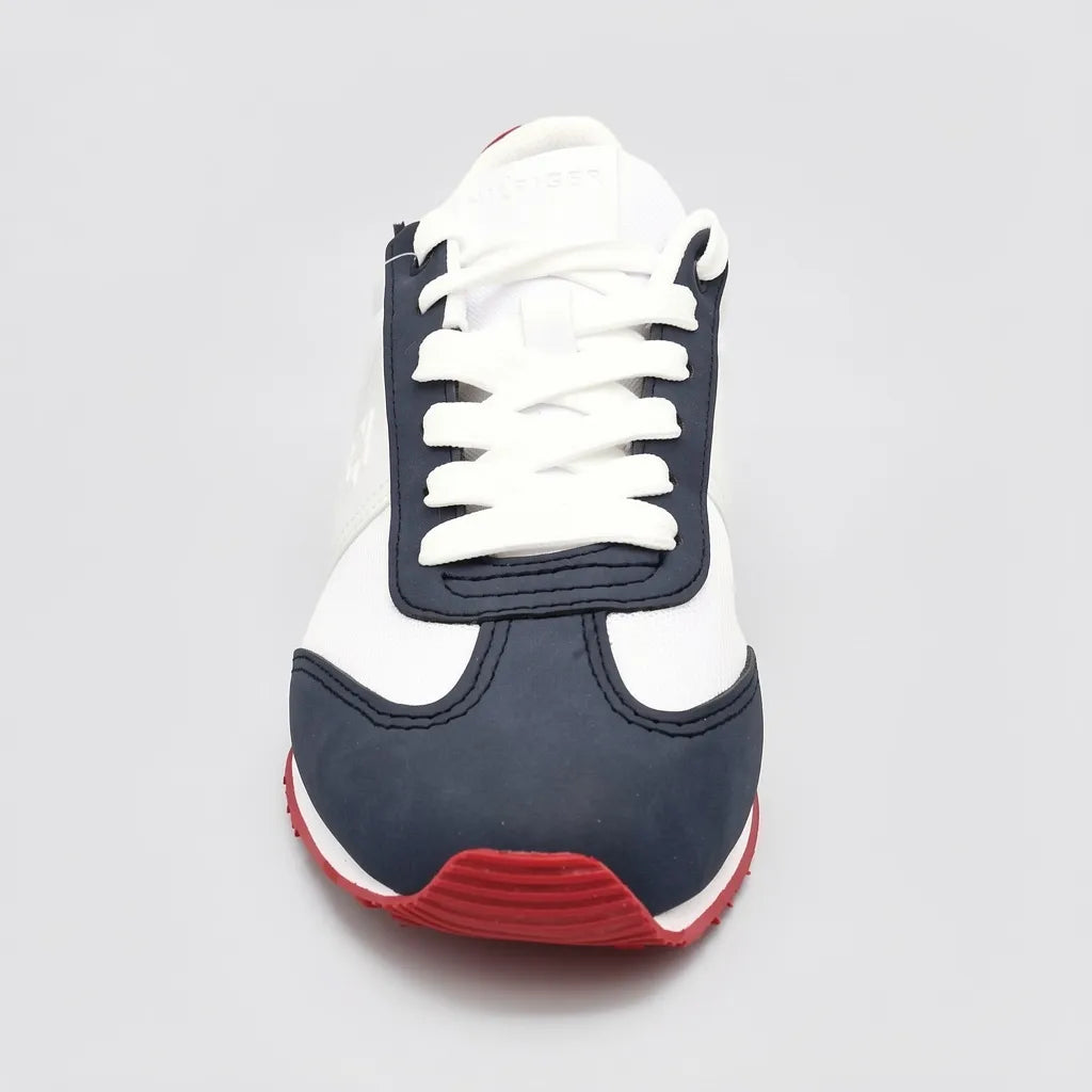 Tommy Tenis Deportivo/ Casual Blanco Gamuza Azul Marino Punta Suela Blanca/ Rojo | Photo Studio AI | 3