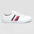 Tommy Tenis Minimal Blanco Franjas / Lineas Rojo/ Azul/ Blanco Lateral Suela Blanca | Photo Studio AI | 1