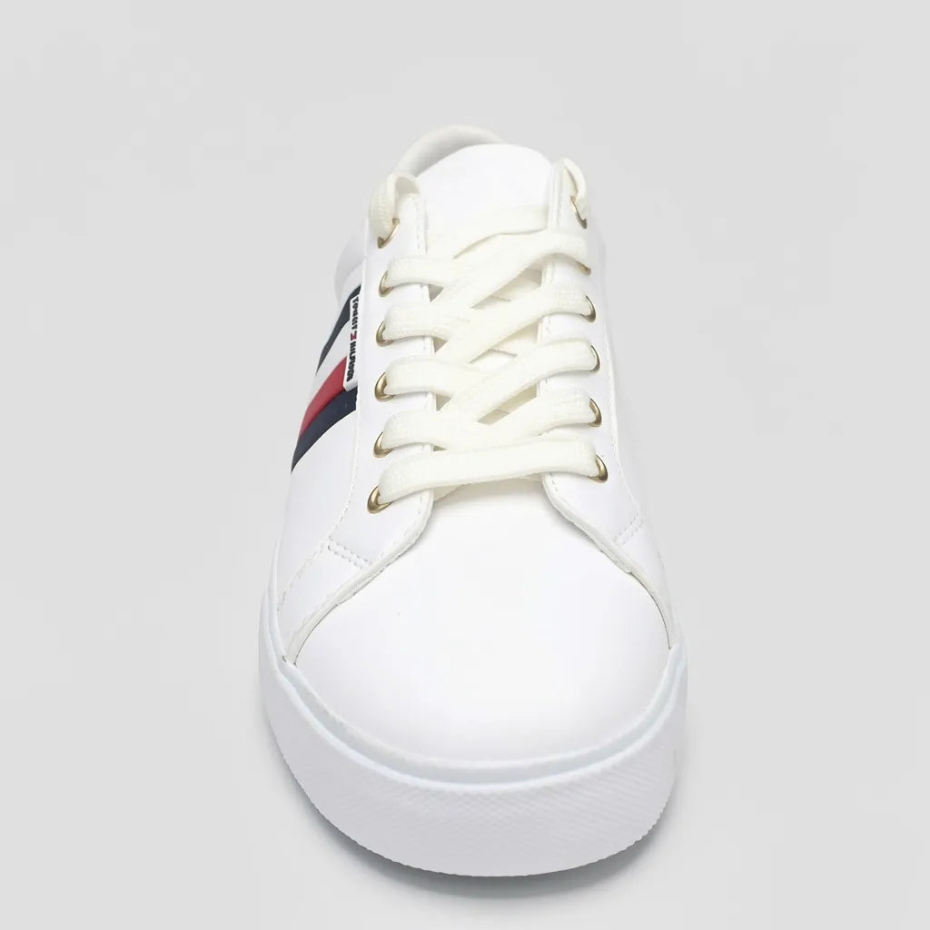 Tommy Tenis Minimal Blanco Franjas / Lineas Rojo/ Azul/ Blanco Lateral Suela Blanca | Photo Studio AI | 3