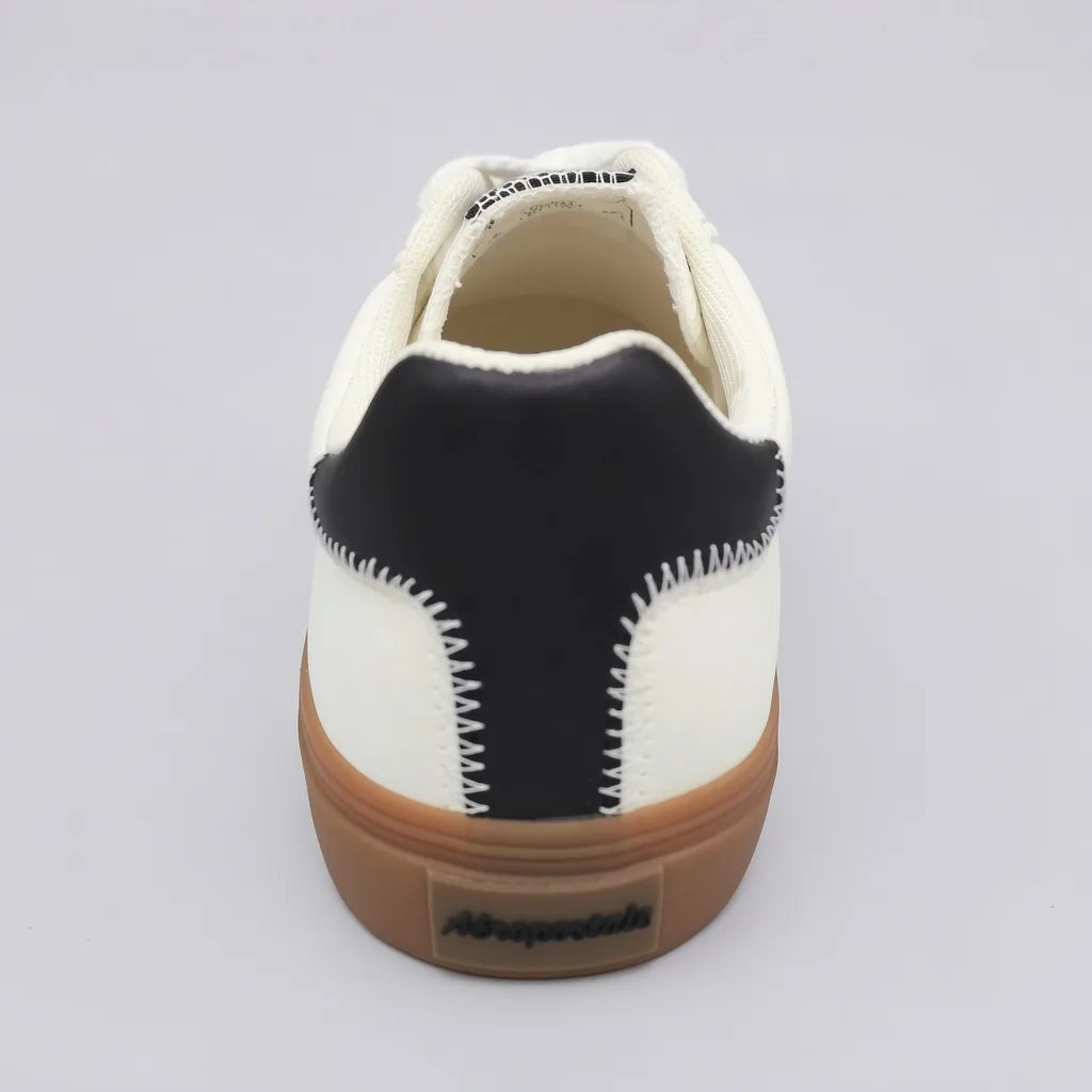 Aeropostal Tenis Minimal Blanco hueso Logo Negro Lateral Suela Café Claro | Photo Studio AI | 4