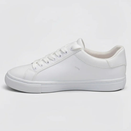 Calvin Klein Tenis Minimal Blanco N/A N/A N/A Suela Blanca | Photo Studio AI | 2