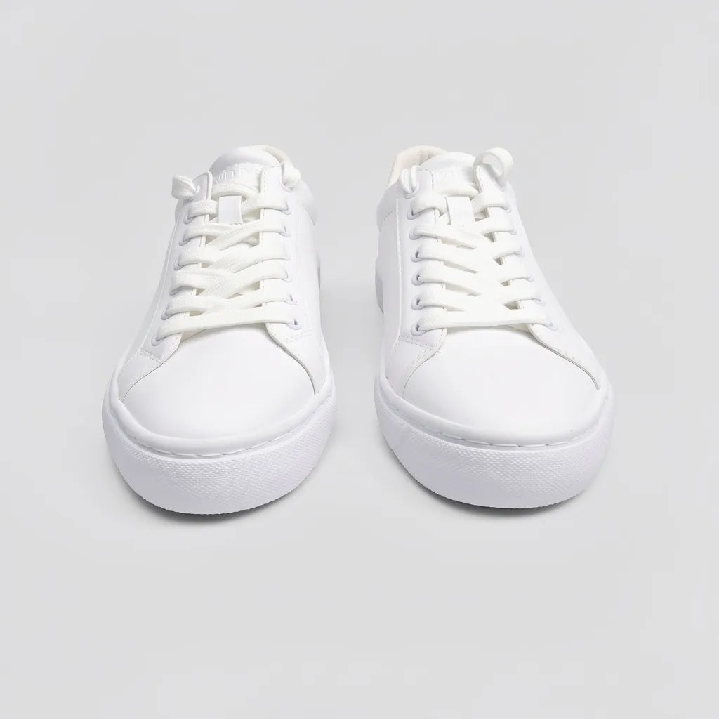 Calvin Klein Tenis Minimal Blanco N/A N/A N/A Suela Blanca | Photo Studio AI | 5