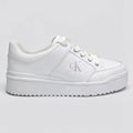 Calvin Klein Tenis Plataforma Blanco CK  Plateado Lateral Suela Blanca | Photo Studio AI | 1