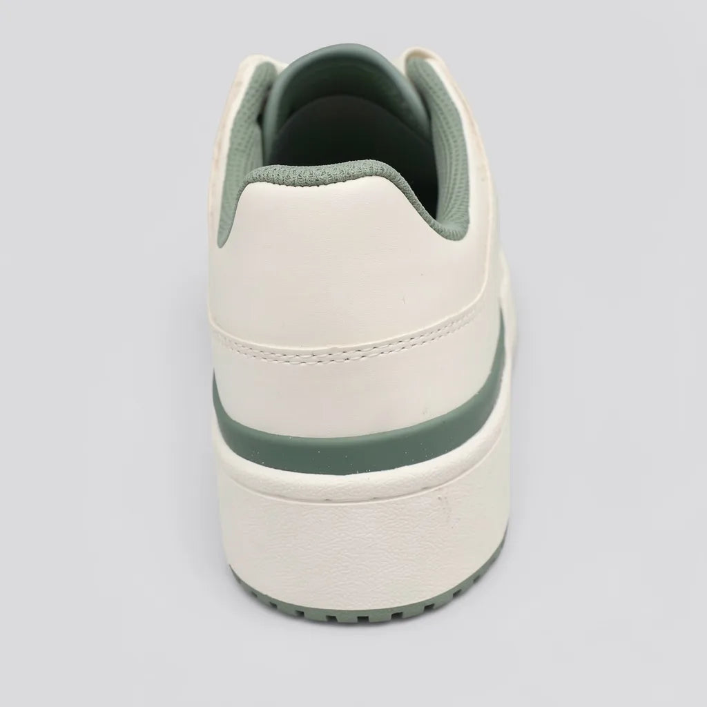 Calvin Klein Tenis Plataforma Blanco hueso Detalles Verde Oscuro Lateral y Talón Suela Blanco Hueso/ Verde | Photo Studio AI | 3