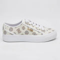 Guess Tenis Moderno Blanco hueso Bordado Guess Dorado Todo Suela Blanca | Photo Studio AI | 2