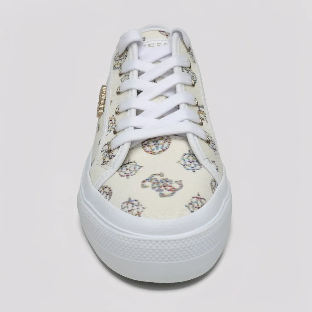 Guess Tenis Moderno Blanco hueso Bordado Guess Dorado Todo Suela Blanca | Photo Studio AI | 3