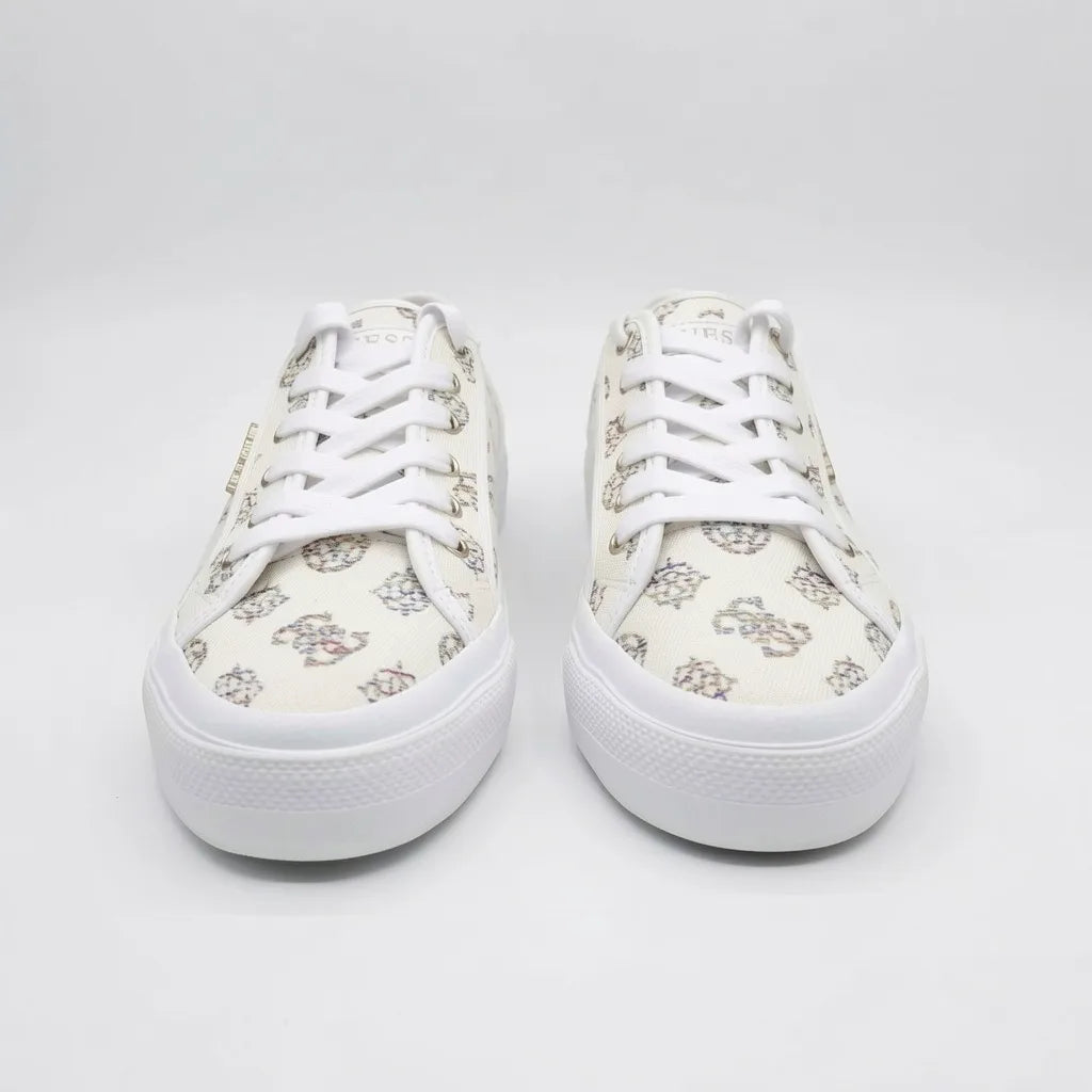 Guess Tenis Moderno Blanco hueso Bordado Guess Dorado Todo Suela Blanca | Photo Studio AI | 5