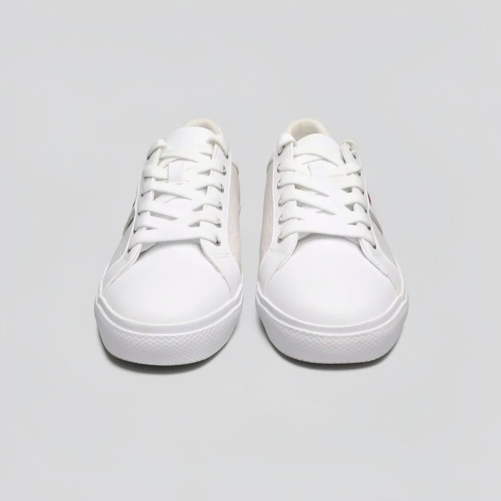 Tommy Tenis Moderno Blanco  Rojo/ Azul/ Blanco Lateral y Talón Suela Blanca | Photo Studio AI | 5