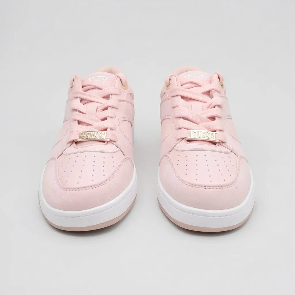 Guess Tenis Urbano Rosado Placa Dorado Cintas Suela Blanca/ Rosado | Photo Studio AI | 5