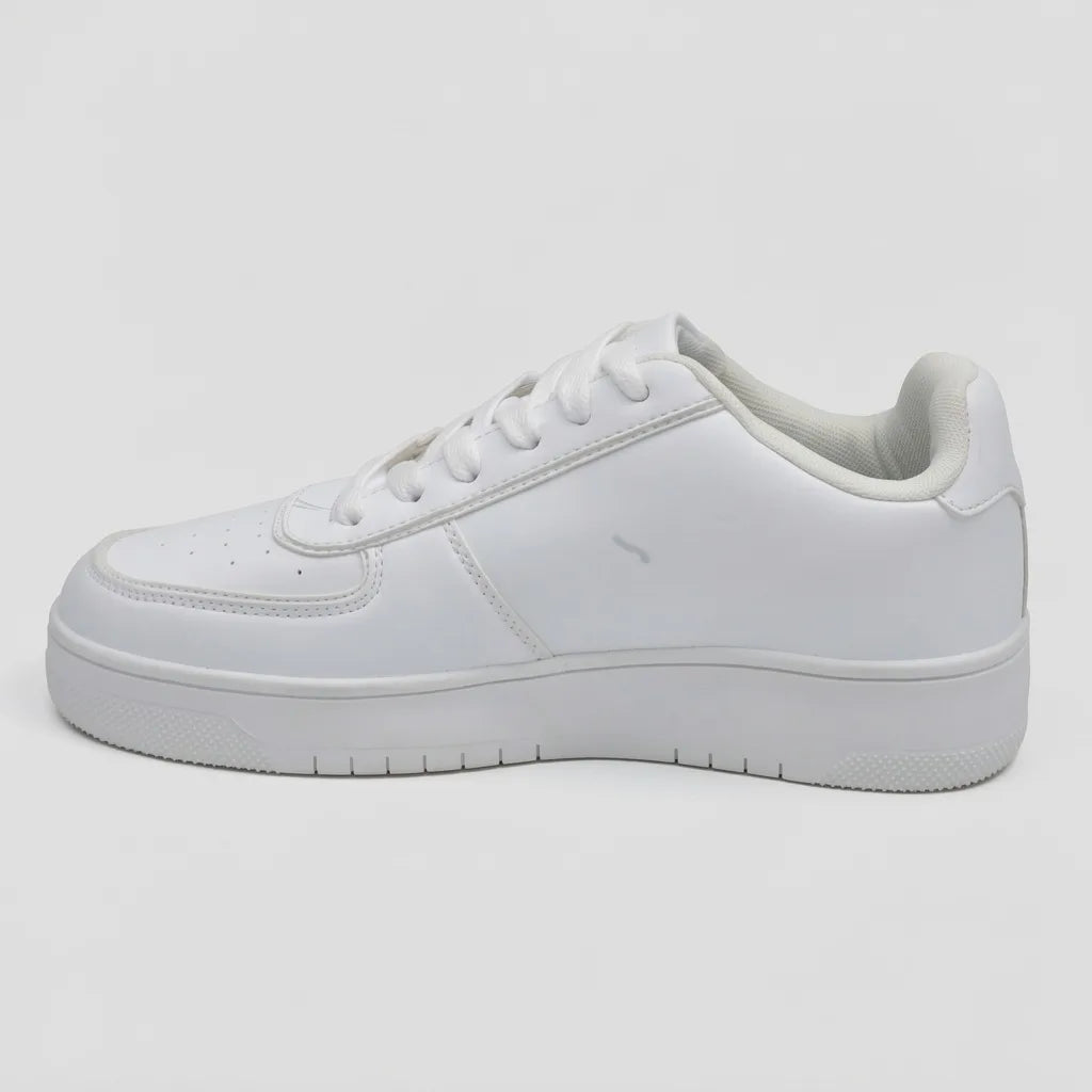 Nautica Tenis Moderno Blanco Diseño Blanco Lateral Suela Blanca | Photo Studio AI | 2