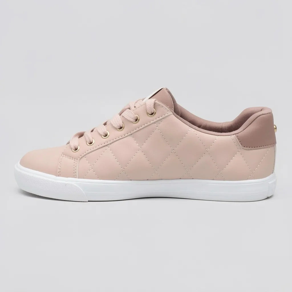 GBG Tenis Moderno Palo Rosa Dijes N/A Lateral Suela Blanca | Photo Studio AI | 2