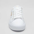 Guess Tenis Minimal Blanco Cosido Dorado Lateral Suela Blanca | Photo Studio AI | 3