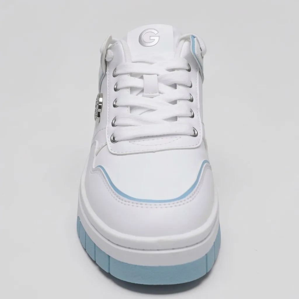 GBG Tenis Plataforma Blanco Detalles Celeste Lateral y Talón Suela Blanca/ Celeste | Photo Studio AI | 4