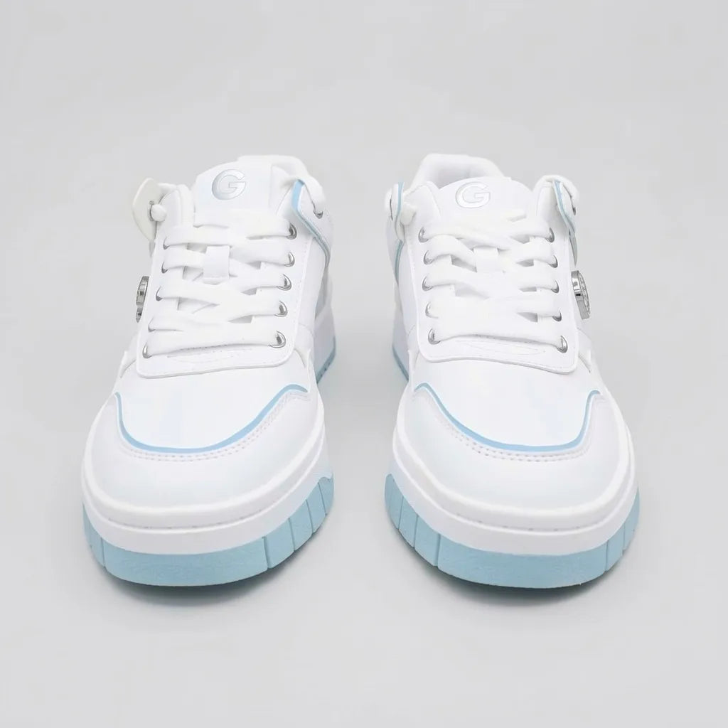 GBG Tenis Plataforma Blanco Detalles Celeste Lateral y Talón Suela Blanca/ Celeste | Photo Studio AI | 5