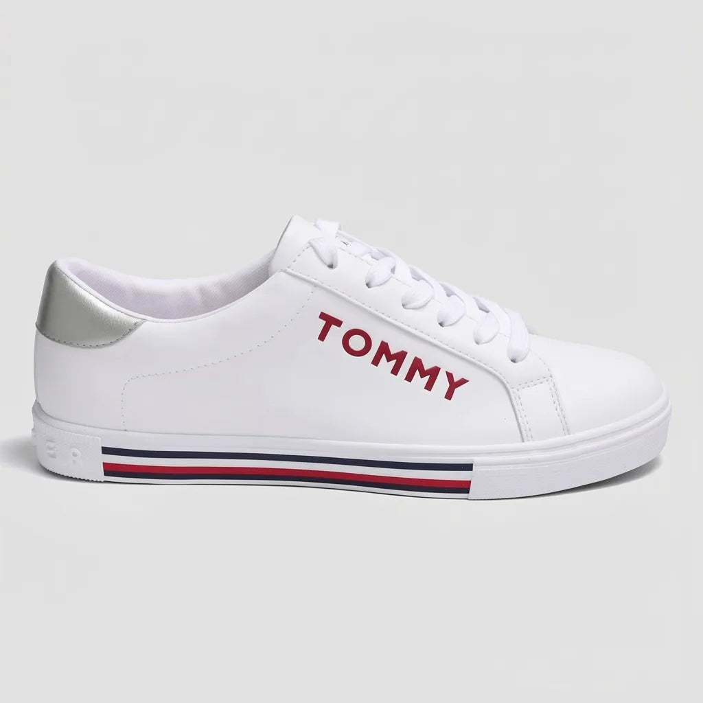 Tommy Tenis Minimal Blanco Bandera Rojo/ Azul/ Blanco Suela Suela Blanca | Photo Studio AI | 1