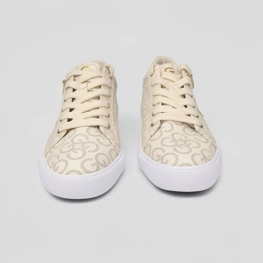 GBG Tenis Moderno Beige Estampado Dorado Todo Suela Blanca | Photo Studio AI | 5