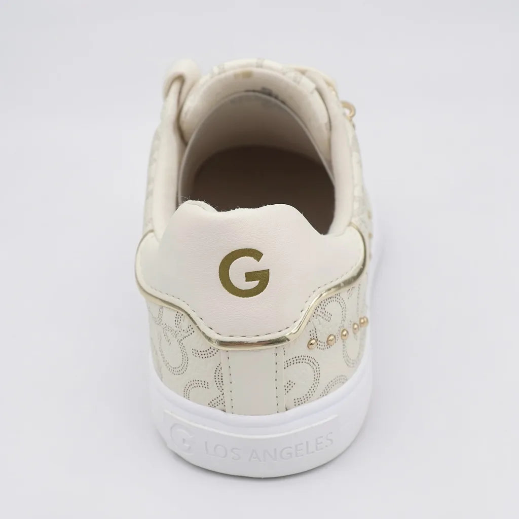 Guess Sandalia Velcro Celeste  Blanco Hueso Todo Suela Blanco Hueso | Photo Studio AI | 3