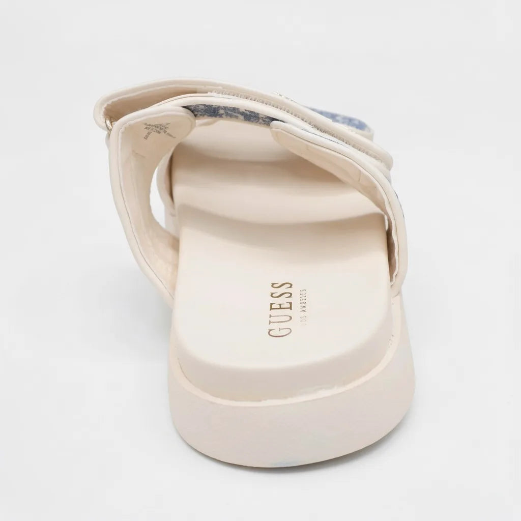 Guess Sandalia Velcro Celeste  Blanco Hueso Todo Suela Blanco Hueso | Photo Studio AI | 4