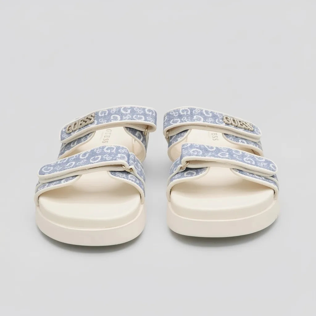 Guess Sandalia Velcro Celeste  Blanco Hueso Todo Suela Blanco Hueso | Photo Studio AI | 5