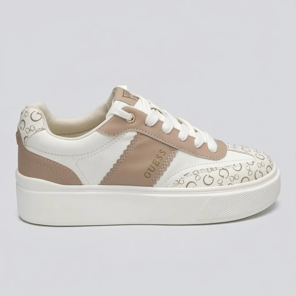 Guess Tenis Plataforma Blanco hueso Estampado G Café Claro Todo Suela Blanco Hueso | Photo Studio AI | 2