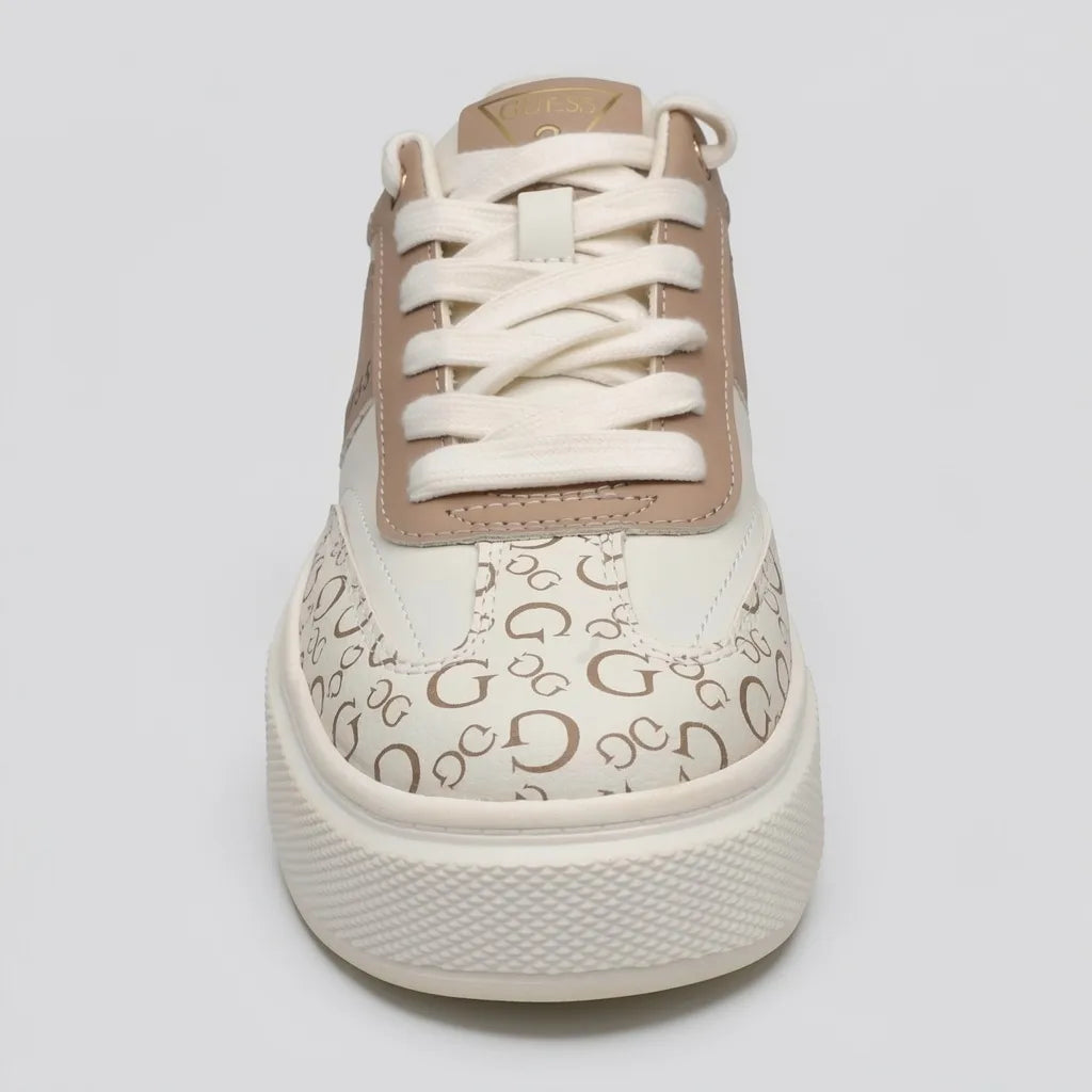 Guess Tenis Plataforma Blanco hueso Estampado G Café Claro Todo Suela Blanco Hueso | Photo Studio AI | 4