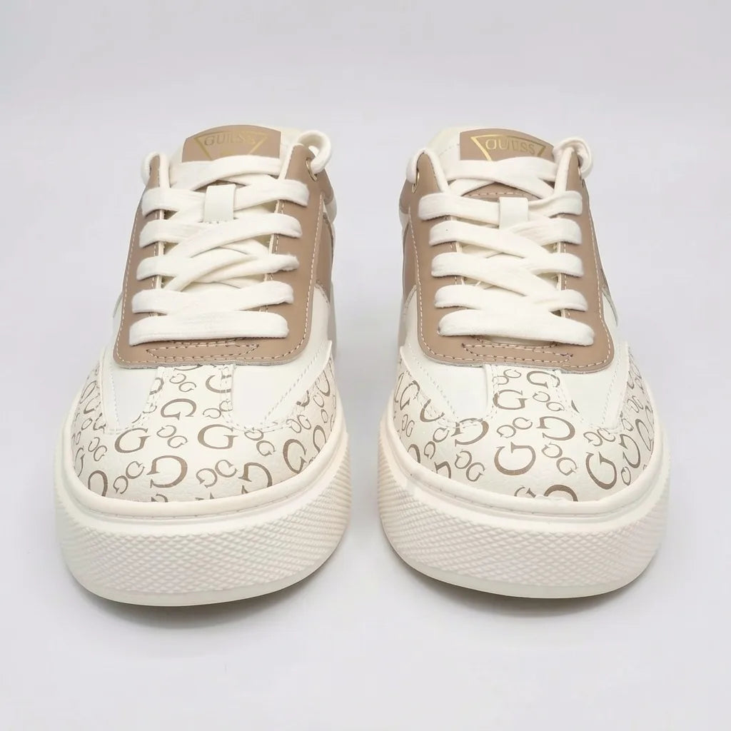 Guess Tenis Plataforma Blanco hueso Estampado G Café Claro Todo Suela Blanco Hueso | Photo Studio AI | 5