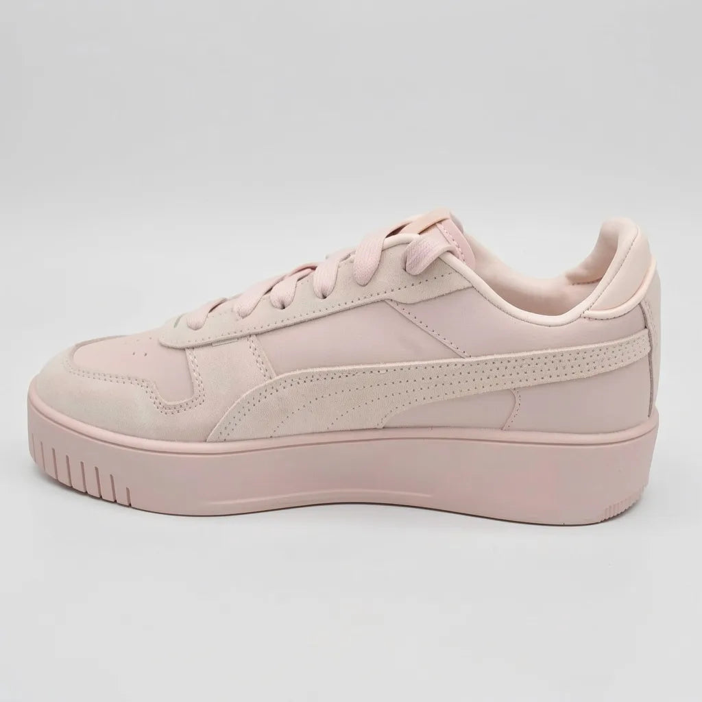 Puma Tenis Urbano Rosado Logo Dorado Lateral Suela Rosada | Photo Studio AI | 2