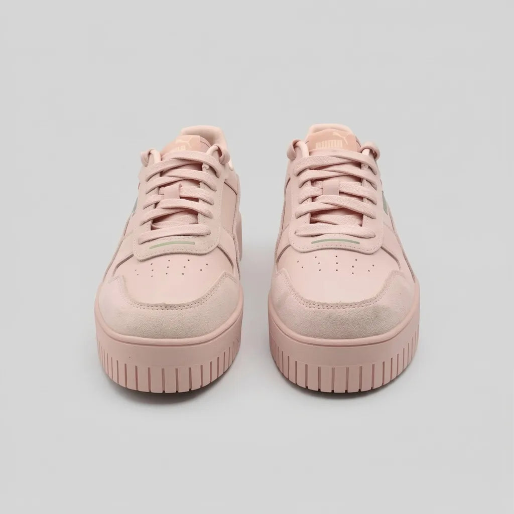 Puma Tenis Urbano Rosado Logo Dorado Lateral Suela Rosada | Photo Studio AI | 5
