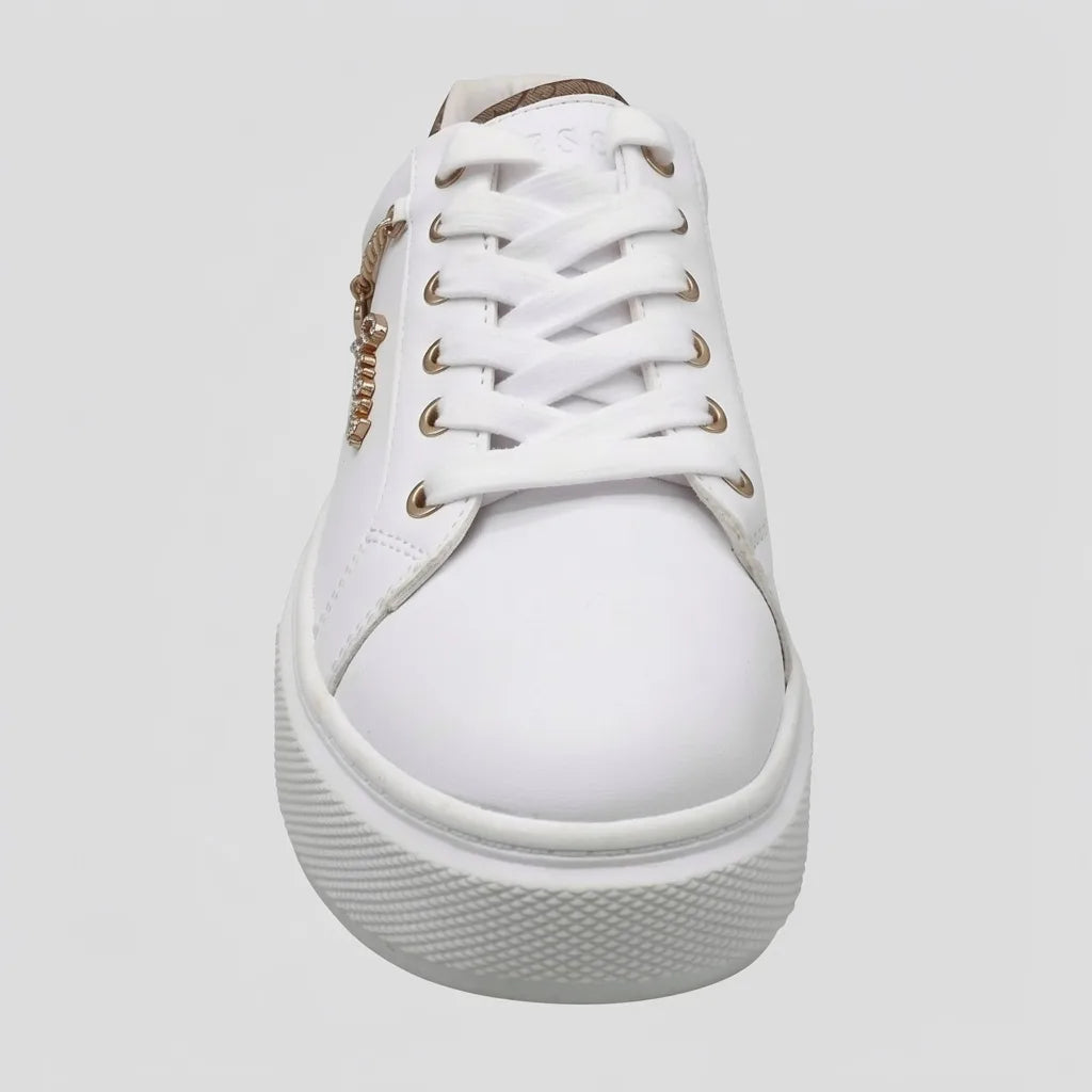 Guess Tenis Plataforma Blanco Estampado G Café Claro Talón Suela Blanca | Photo Studio AI | 3