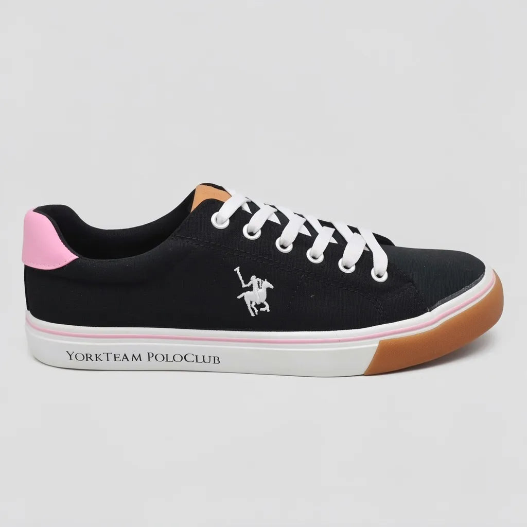 Polo Tenis Moderno Negro Detalles Rosado Talón y Suela Suela Blanca/ café | Photo Studio AI | 1