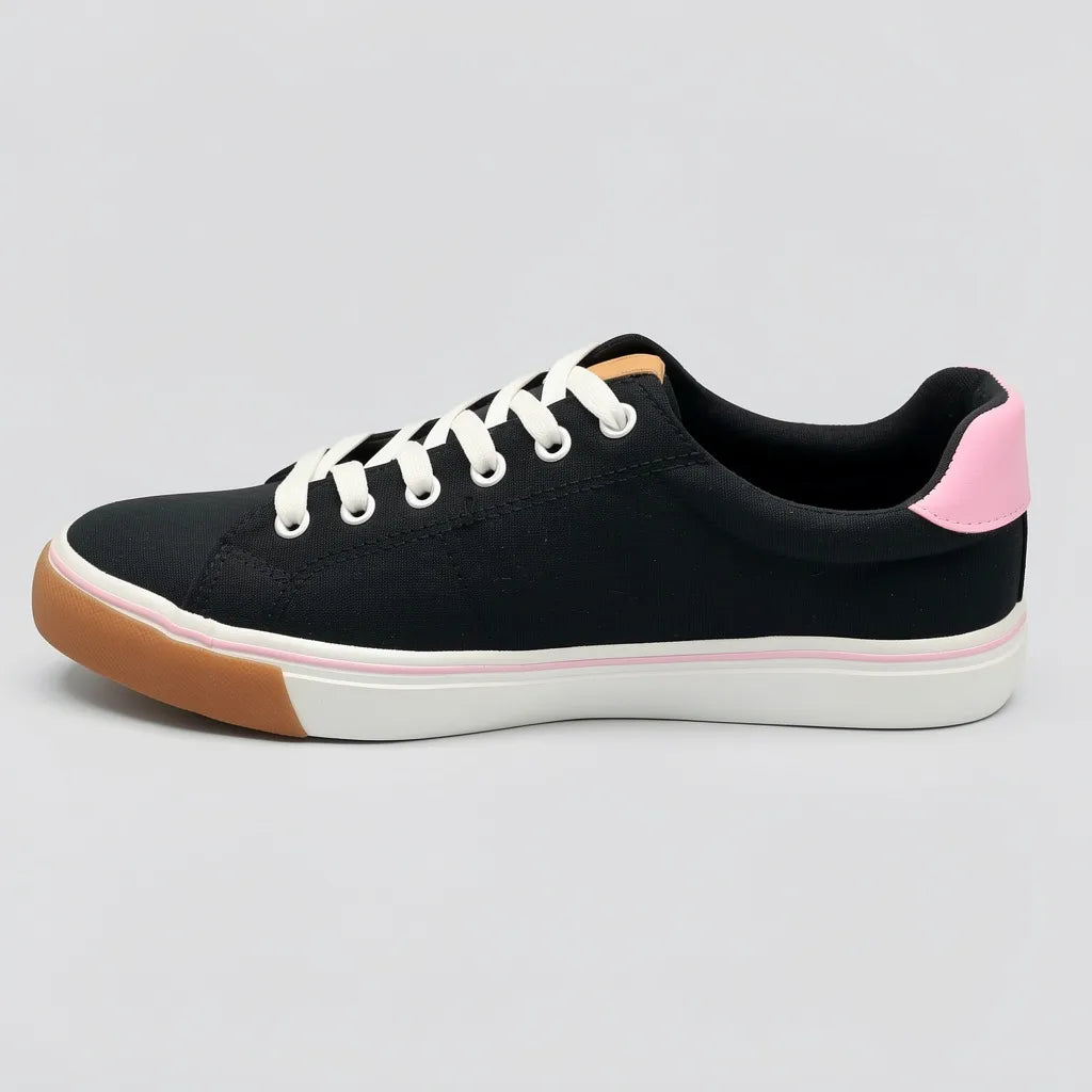 Polo Tenis Moderno Negro Detalles Rosado Talón y Suela Suela Blanca/ café | Photo Studio AI | 2