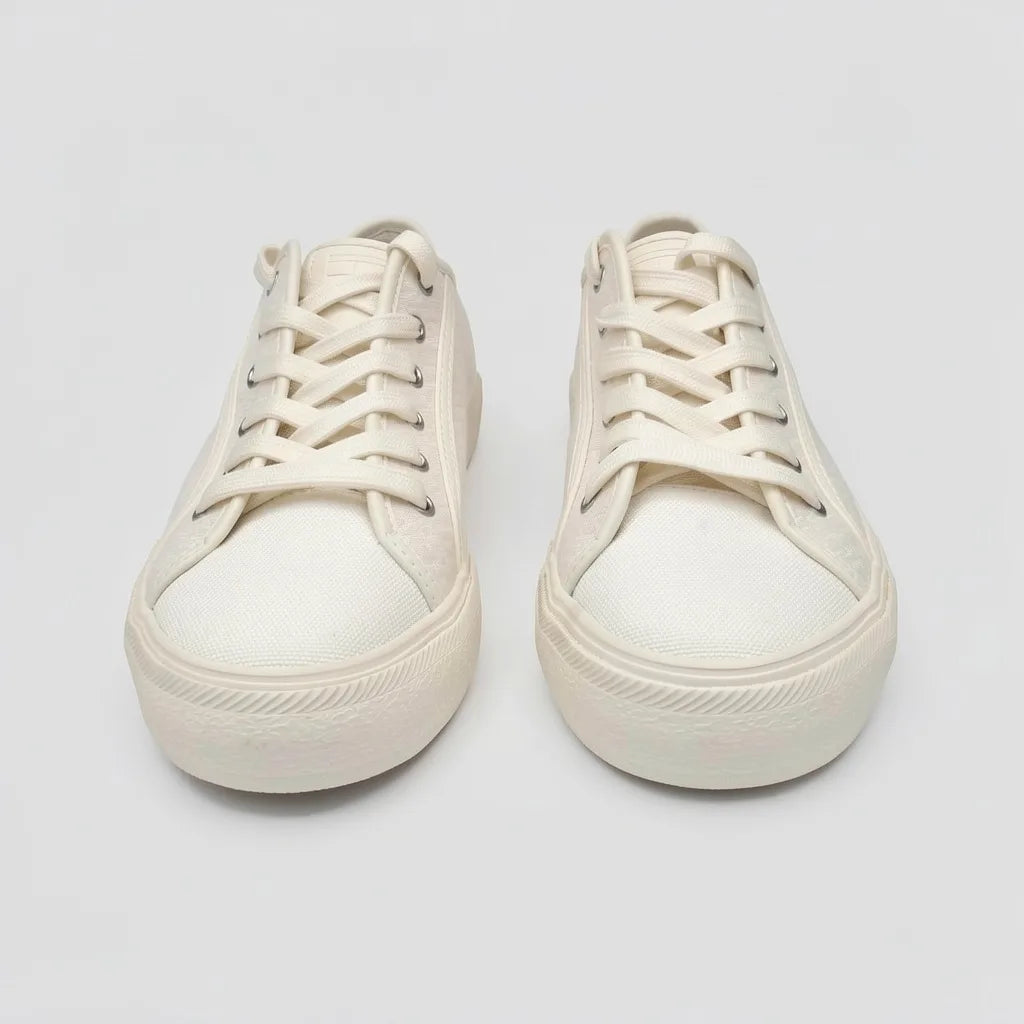 Tommy Tenis Moderno Crema Textura N/A Lateral Suela Crema | Photo Studio AI | 5
