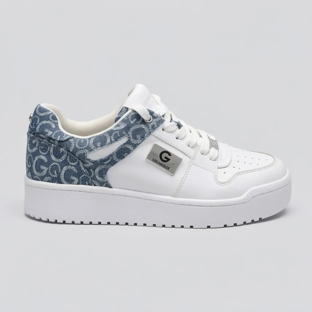 GBG Tenis Plataforma Blanco Estampado G Azul Lateral y Talón Suela Blanca | Photo Studio AI | 1