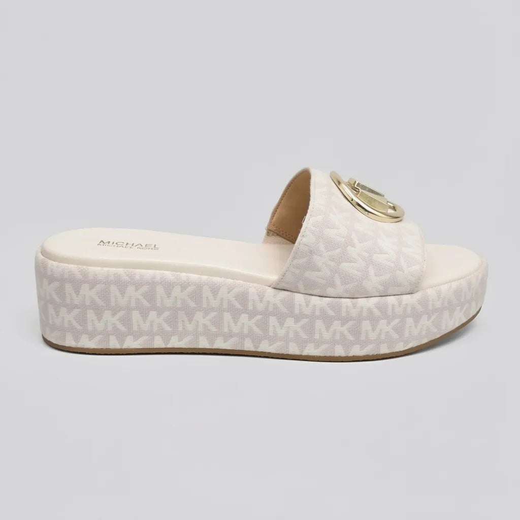 Michael Kors Sandalia Plataforma Gris Placa Dorado Empeine Suela Blanca/ café | Photo Studio AI | 1