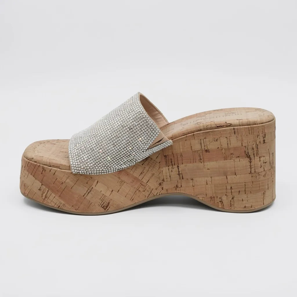 Madden Girl Sandalia Plataforma Café Diseño Plateado Empeine Suela Corcho | Photo Studio AI | 2