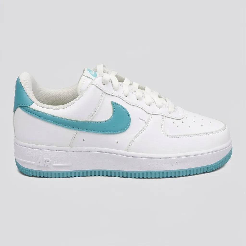 Nike Tenis Plataforma Blanco Franjas / Lineas Turquesa Lateral y Talón Suela Blanca/Turquesa | Photo Studio AI | 5