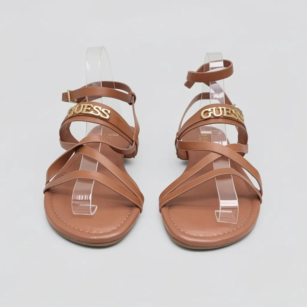 Guess Sandalia Tiras Café Logo Dorado Empeine Suela Café | Photo Studio AI | 5