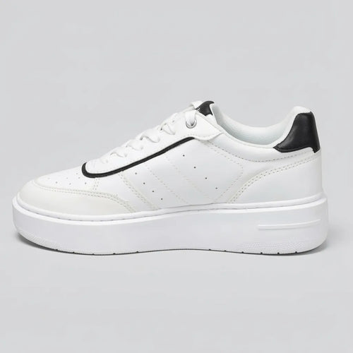 Calvin Klein Tenis Plataforma Blanco Detalles Negro Lateral, Lengüeta y talón Suela Blanca