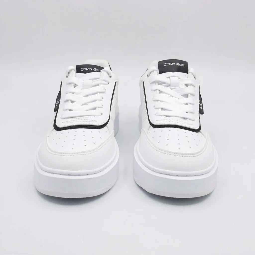 Calvin Klein Tenis Plataforma Blanco Detalles Negro Lateral, Lengüeta y talón Suela Blanca